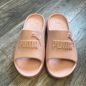 PUMA Slides Slip on Sandals Sporty Pale Pink Women 8 / Youth 7